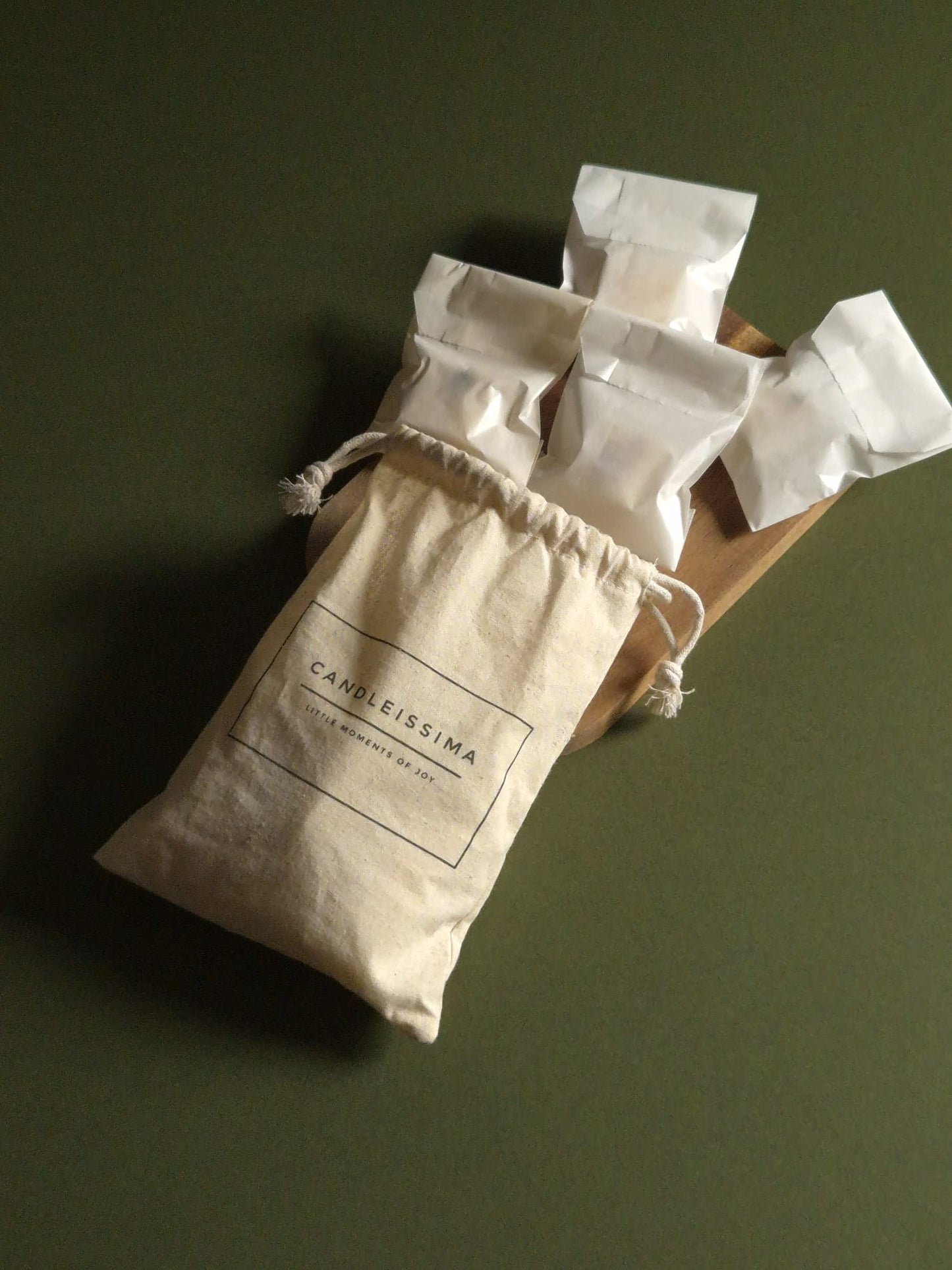 La Collezione - 10 Individually Wrapped Wax Melts - A variety of aromatic scents to help you find your favourites